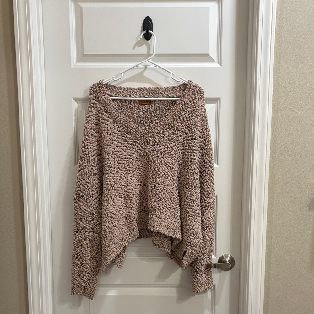 ✨POL Rainbow Speckled Sweater✨